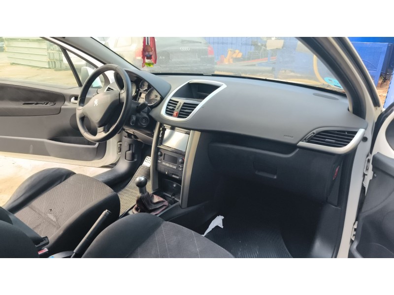 Recambio de airbag delantero derecho para peugeot 207/207+ (wa_, wc_) 1.4 16v referencia OEM IAM 8216LL  