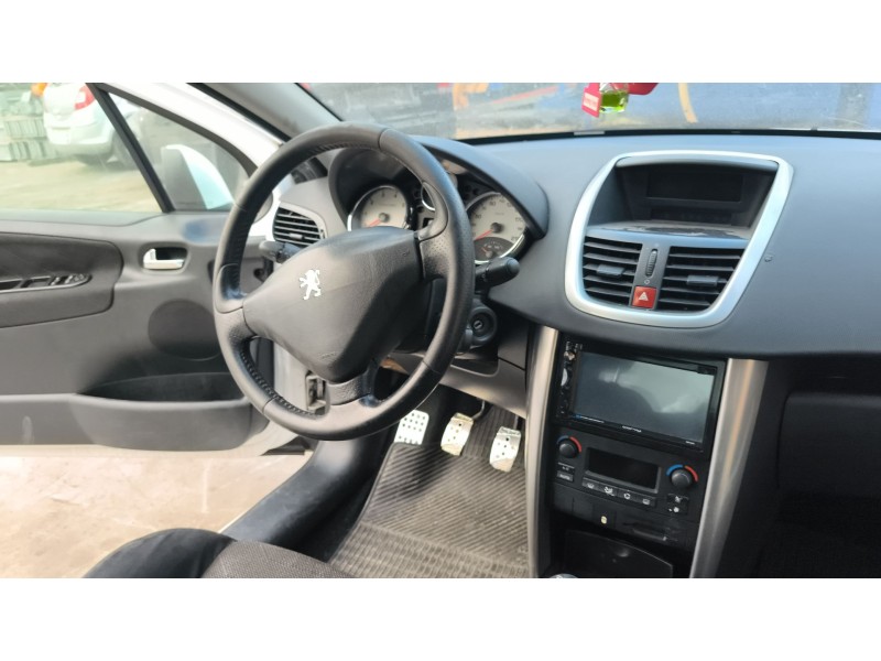 Recambio de airbag delantero izquierdo para peugeot 207/207+ (wa_, wc_) 1.4 16v referencia OEM IAM 4112JA  