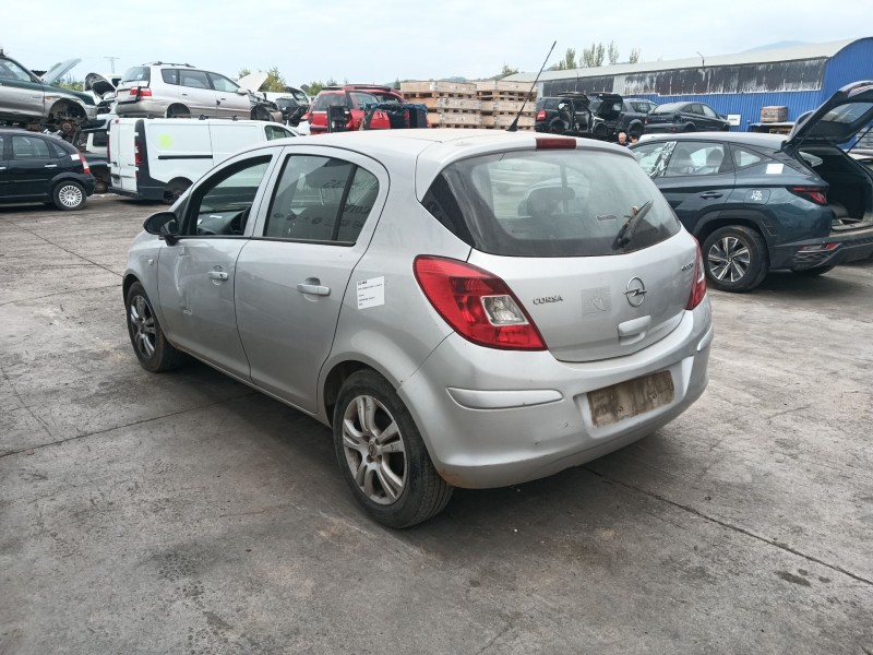 opel corsa d (s07) del año 2010