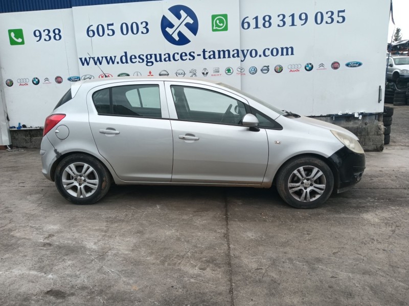 opel corsa d (s07) del año 2010
