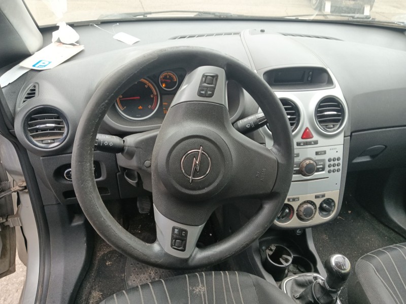 opel corsa d (s07) del año 2010