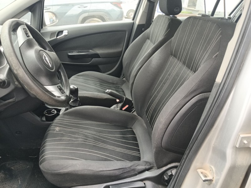 opel corsa d (s07) del año 2010