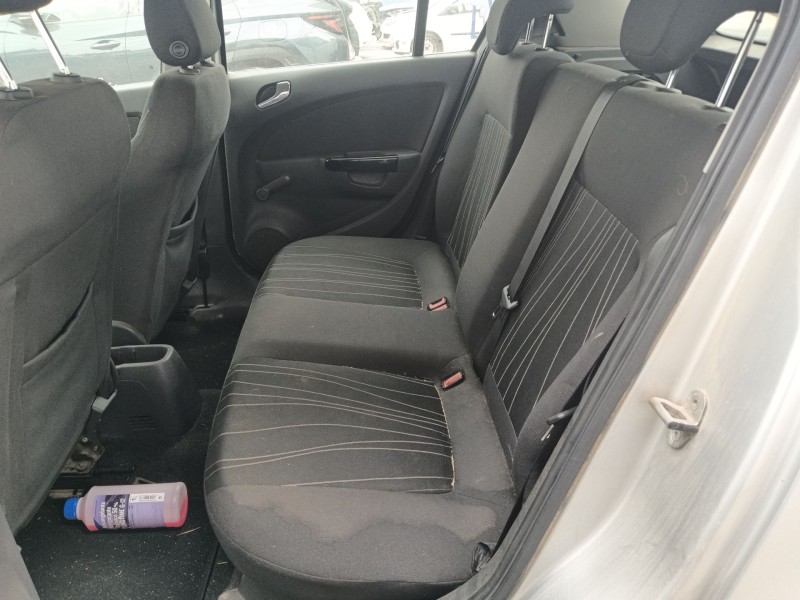 opel corsa d (s07) del año 2010
