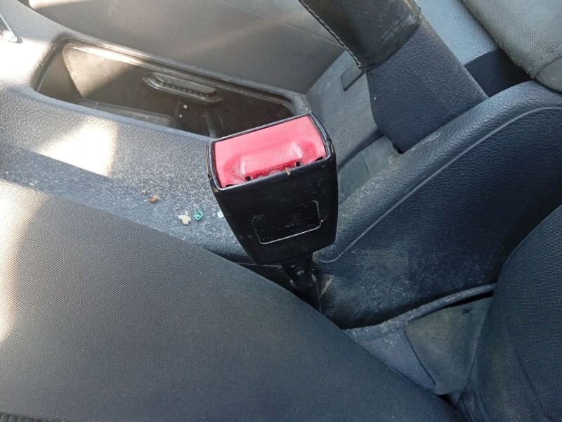 Recambio de enganche cinturon delantero izquierdo para volkswagen golf v (1k1) 1.9 tdi referencia OEM IAM   