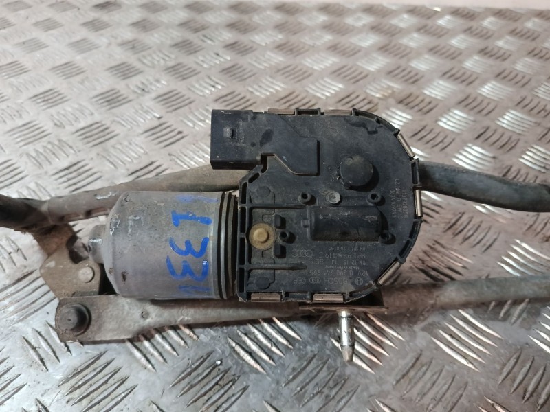 Recambio de motor limpia delantero para audi a3 sportback (8pa) 2.0 tdi referencia OEM IAM 0390241995  