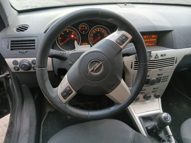 opel astra h (a04) del año 2008