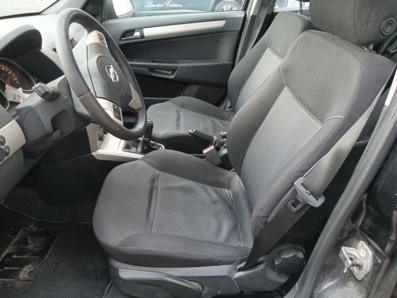 opel astra h (a04) del año 2008