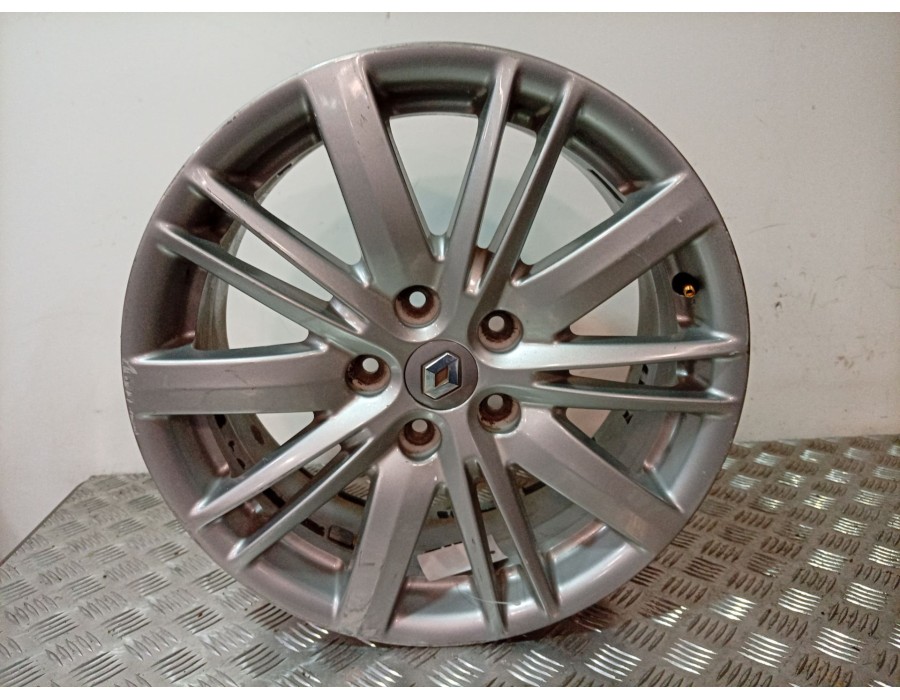 Recambio de llanta para renault megane iii coupé (dz0/1_) 1.4 tce (dz0f, dz1v) referencia OEM IAM 403000072R  