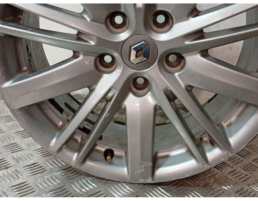 Recambio de llanta para renault megane iii coupé (dz0/1_) 1.4 tce (dz0f, dz1v) referencia OEM IAM 403000072R  
