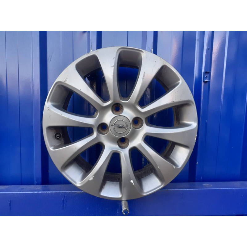 Recambio de llanta para opel corsa d referencia OEM IAM OP052  