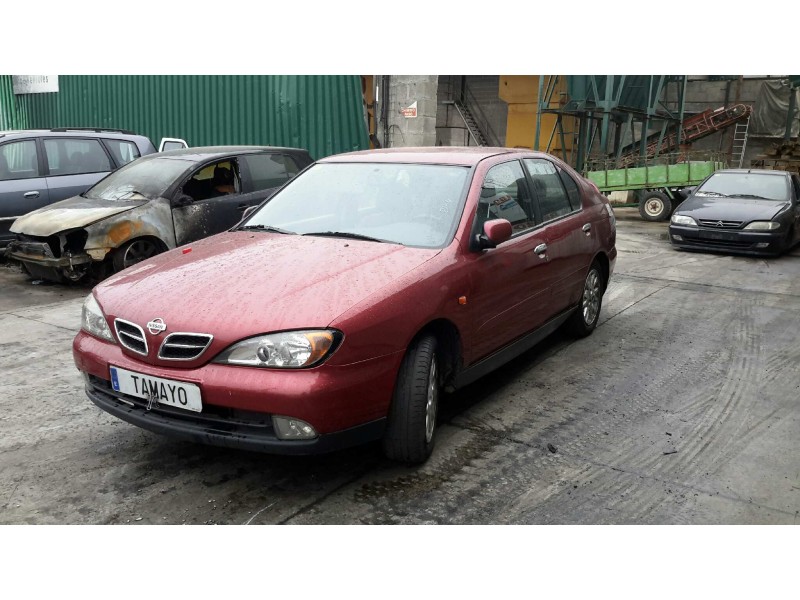 nissan primera berlina (p11) del año 2000