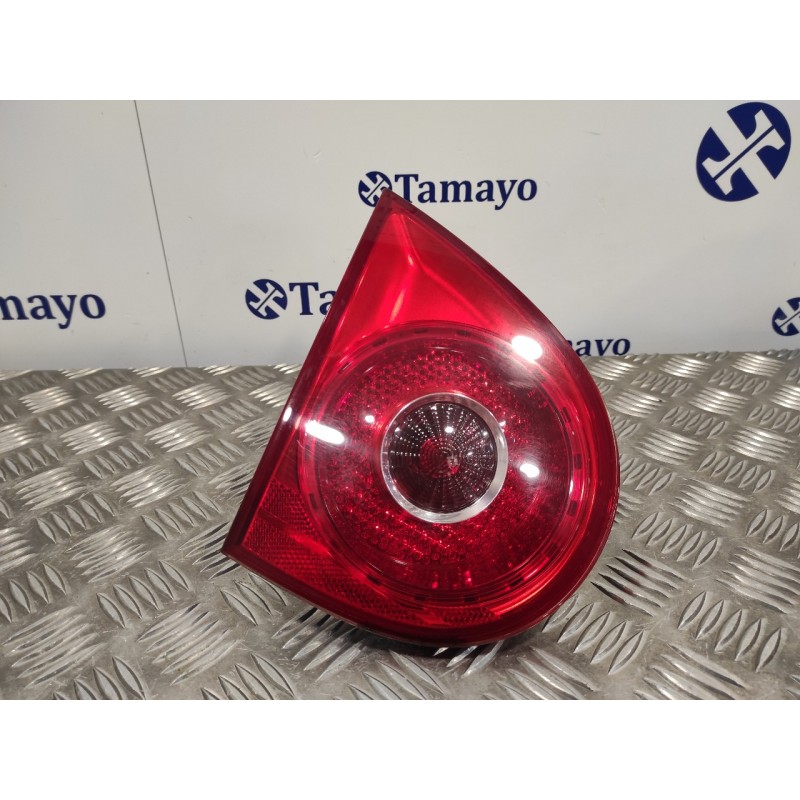 Recambio de piloto trasero izquierdo interior para volkswagen golf v berlina (1k1) 1.6 16v fsi referencia OEM IAM 1K6945093E 028