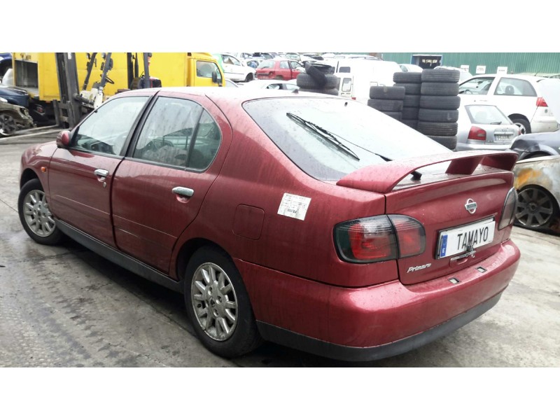 nissan primera berlina (p11) del año 2000