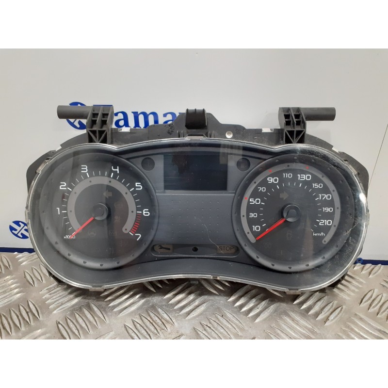 Recambio de cuadro instrumentos para renault clio ii fase ii (b/cb0) 1.4 16v referencia OEM IAM 8200316824D  