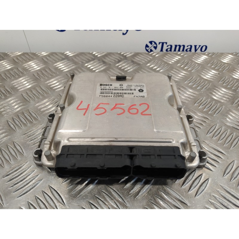 Recambio de centralita motor uce para chrysler jeep cherokee (kj) 2.5 crd cat referencia OEM IAM 0281011062  P56044220AD