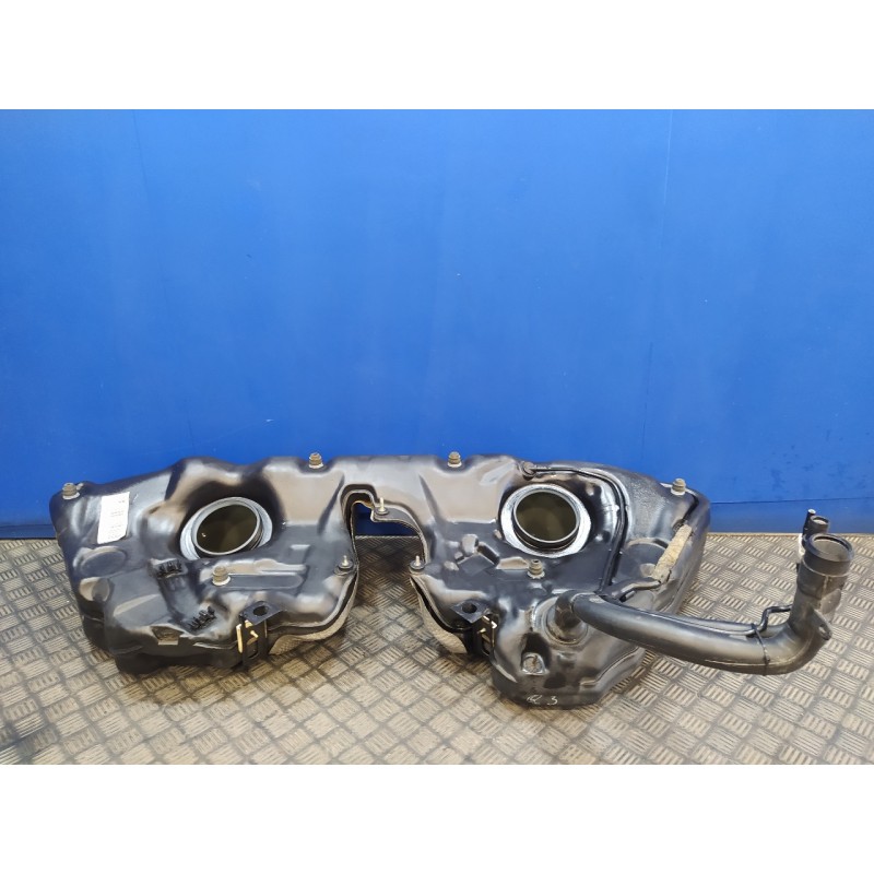 Recambio de deposito combustible para mercedes clase c (w203) sportcoupe 2.2 cdi cat referencia OEM IAM A2034707501  