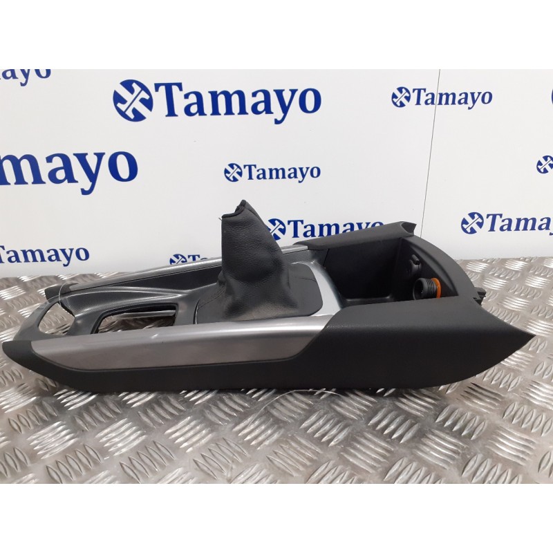 Recambio de consola central para citroen c4 lim. 1.6 hdi fap referencia OEM IAM 9688975877 96889758ZD 9671060877