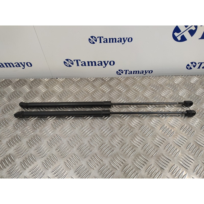 Recambio de amortiguadores maletero / porton para hyundai i30 1.6 crdi cat referencia OEM IAM 817712R000  