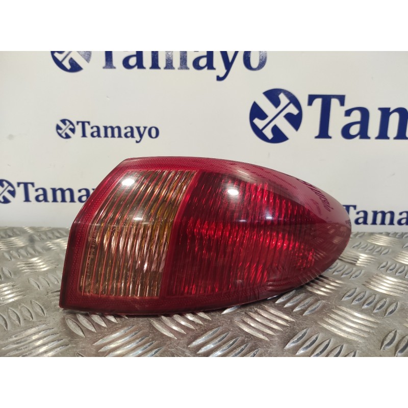 Recambio de piloto trasero derecho para alfa romeo 147 (190) 1.9 jtd cat referencia OEM IAM 03323010  46556347