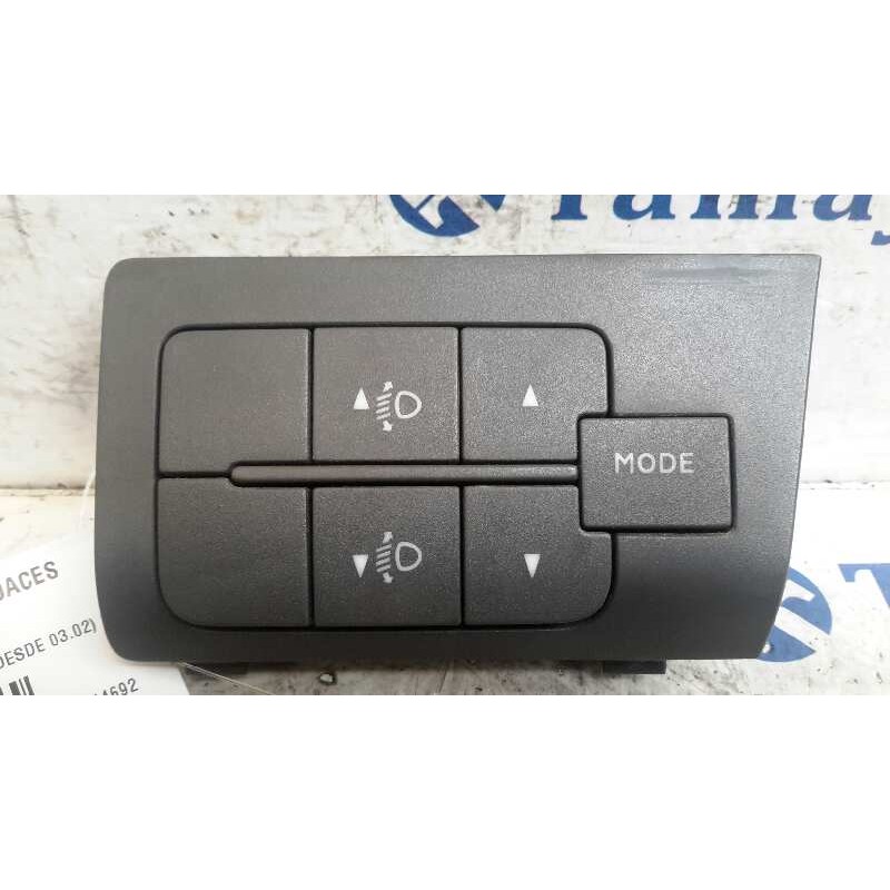 Recambio de interruptor antiniebla para fiat ducato caja cerrada 11 (desde 03.02) 2.3 jtd  batalla 2850 mm referencia OEM IAM   