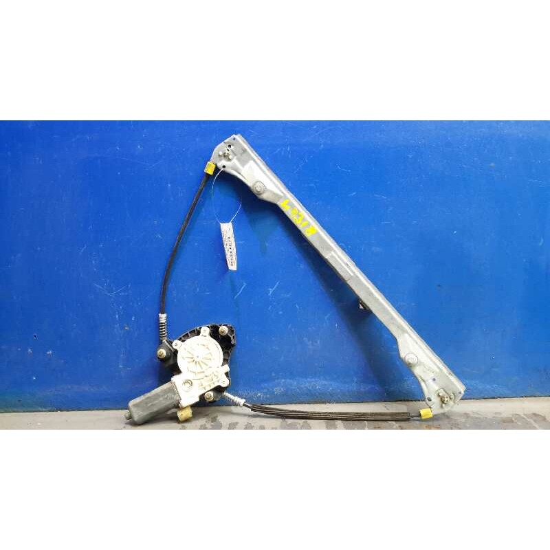 Recambio de elevalunas delantero derecho para renault clio ii fase ii (b/cb0) 1.2 referencia OEM IAM 0130822019  