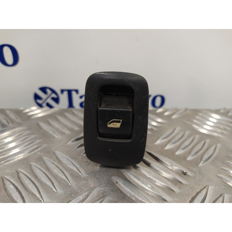 Recambio de mando elevalunas trasero derecho para mazda 626 berlina (gf) 2.0 16v cat referencia OEM IAM 96639378ZD  