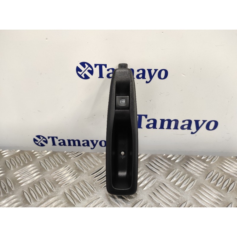 Recambio de mando elevalunas trasero derecho para renault clio iv 0.9 tce energy bivalent. gasolina / gpl referencia OEM IAM 829
