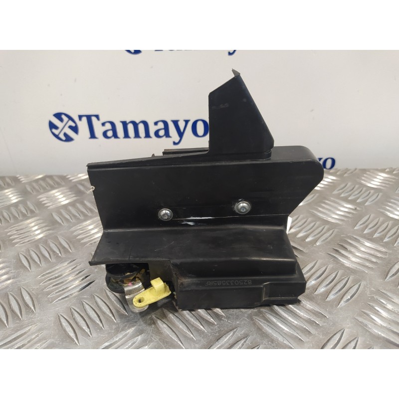 Recambio de cerradura puerta trasera izquierda para dacia sandero 1.5 dci diesel fap cat referencia OEM IAM 825033585RF  