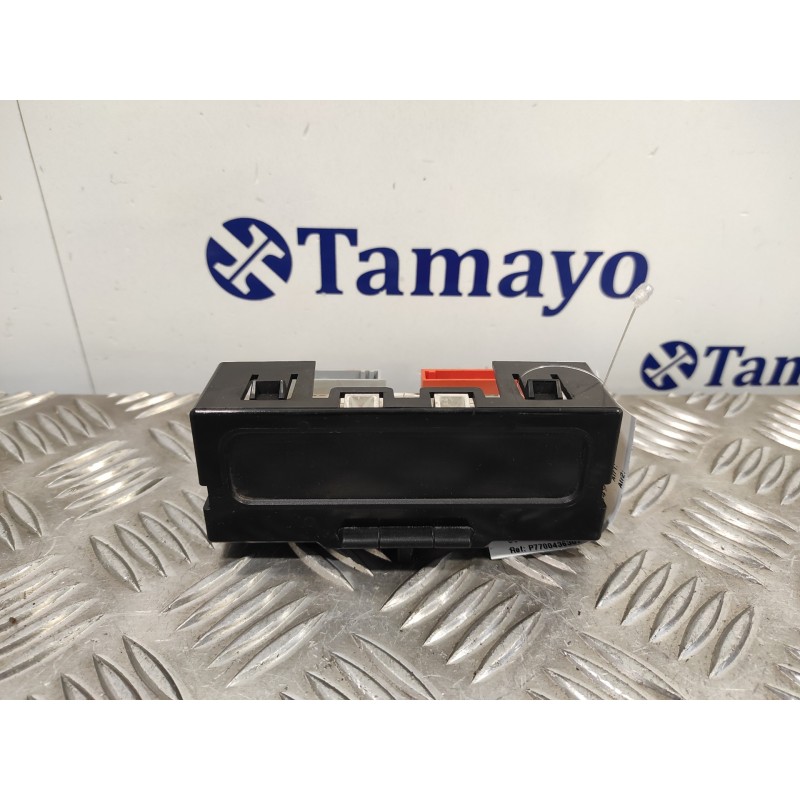 Recambio de pantalla multifuncion para renault clio ii fase i (b/cbo) 1.9 diesel referencia OEM IAM P7700436307A  