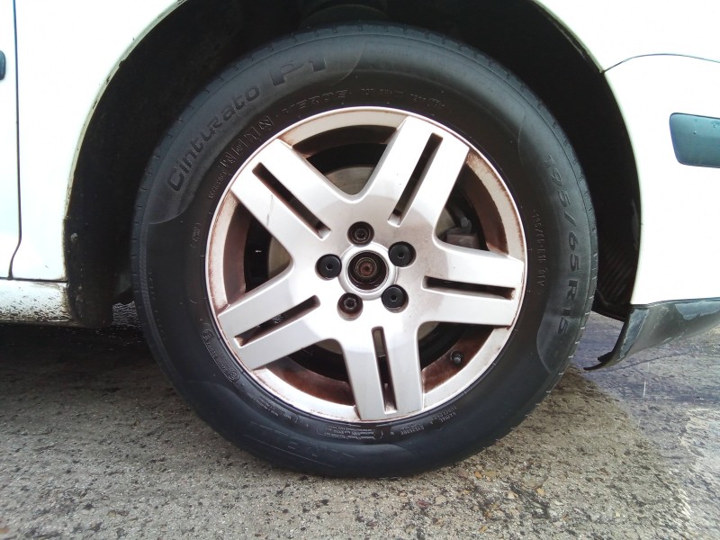 volkswagen golf iv berlina (1j1) del año 2002