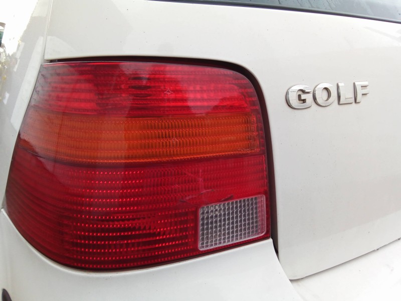 volkswagen golf iv berlina (1j1) del año 2002
