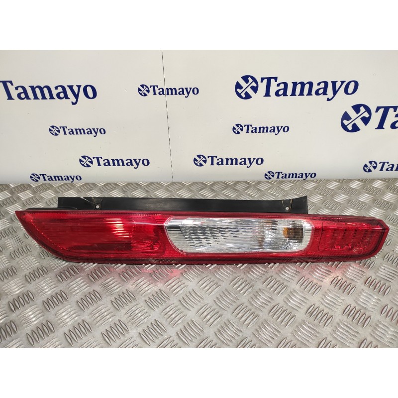 Recambio de piloto trasero derecho para ford focus berlina (cap) 2.0 tdci cat referencia OEM IAM 4M5113404A  