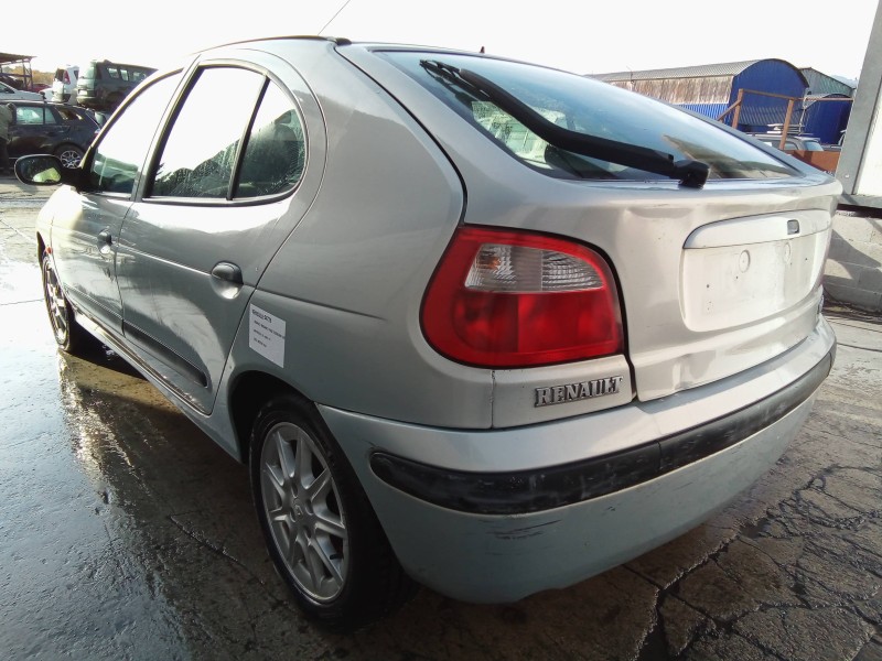 renault megane i fase 2 berlina (ba0) del año 1999