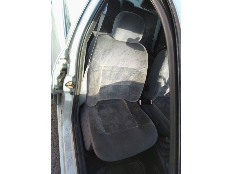 renault megane i fase 2 berlina (ba0) del año 1999
