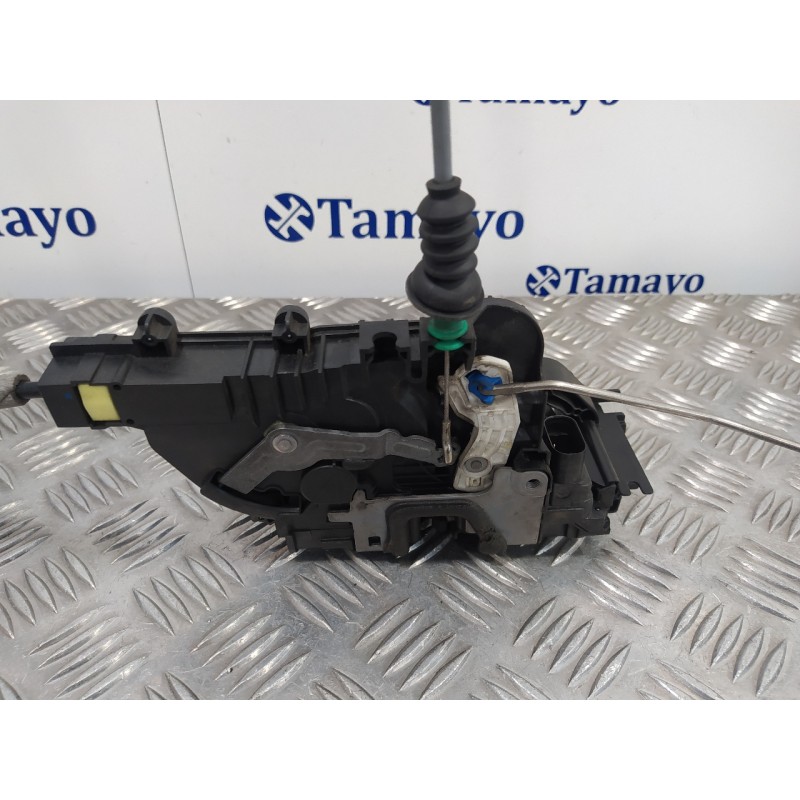 Recambio de cerradura puerta delantera derecha para mercedes vito tourer (447) 2.1 cdi cat referencia OEM IAM A4477200235  