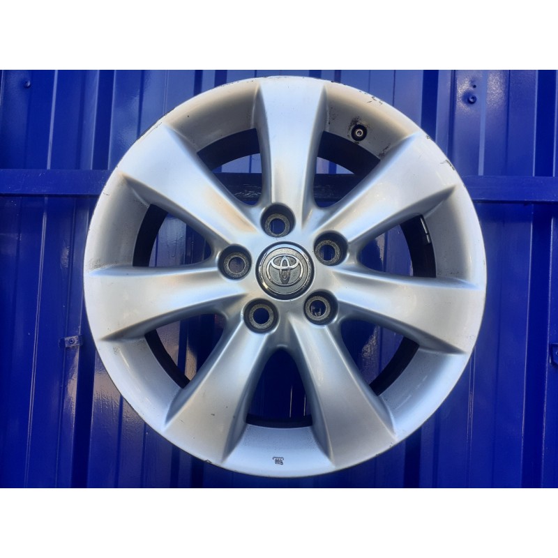 Recambio de llanta para toyota corolla verso (r1) 2.2 turbodiesel cat referencia OEM IAM 426110F100  
