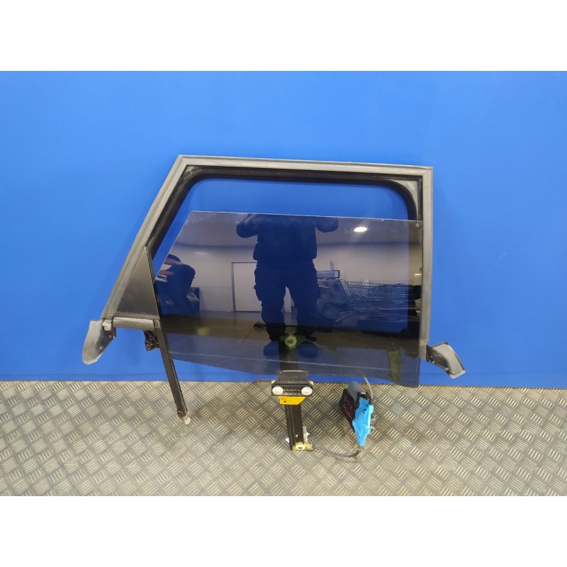 Recambio de elevalunas trasero derecho para audi a4 avant (8e) 1.9 tdi referencia OEM IAM 8E0839462B 105849107 8E0959802A