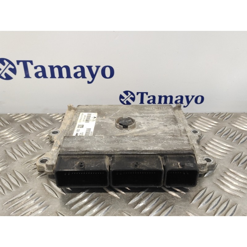 Recambio de centralita motor uce para dacia sandero 0.9 tce cat referencia OEM IAM 237102806R V29030397A 237103008R