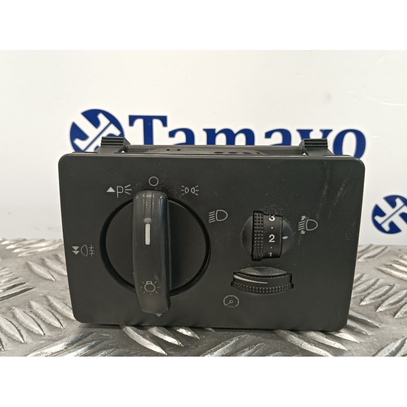 Recambio de mando luces para ford focus berlina (cap) 1.6 tdci cat referencia OEM IAM 4M5T13A024AA  04059700