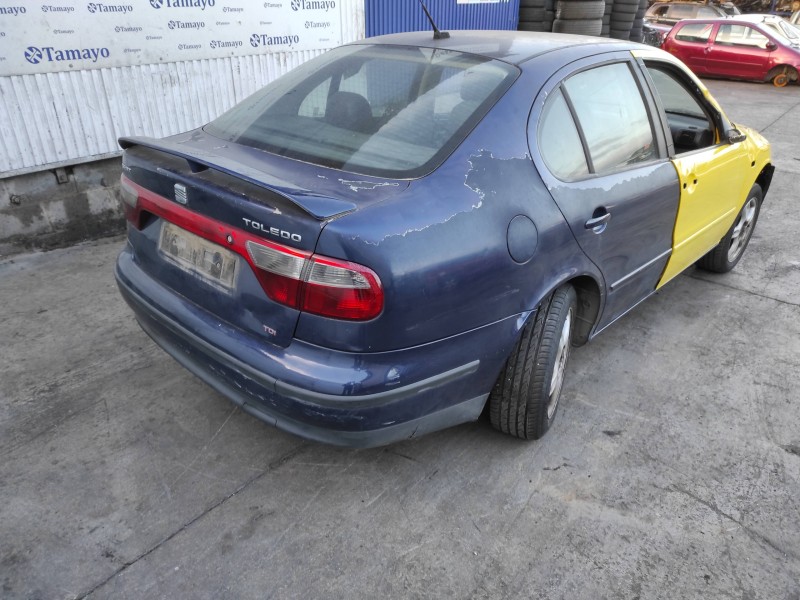 seat toledo (1m2) del año 2000