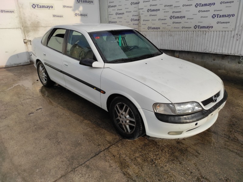 opel vectra b berlina del año 1998