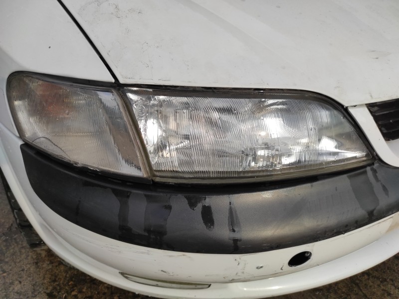 opel vectra b berlina del año 1998