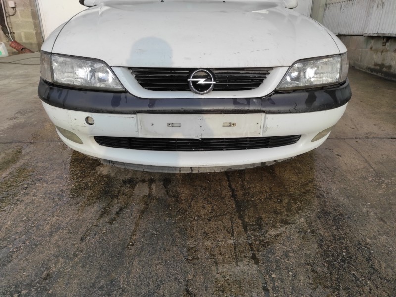 opel vectra b berlina del año 1998