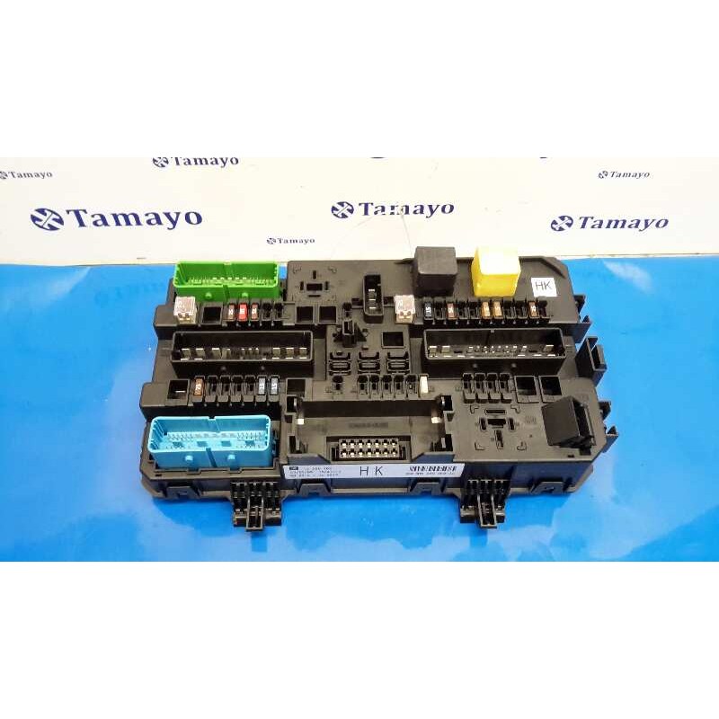 Recambio de caja reles / fusibles para opel astra h ber. 1.7 16v cdti referencia OEM IAM 13206762  5DK00866932