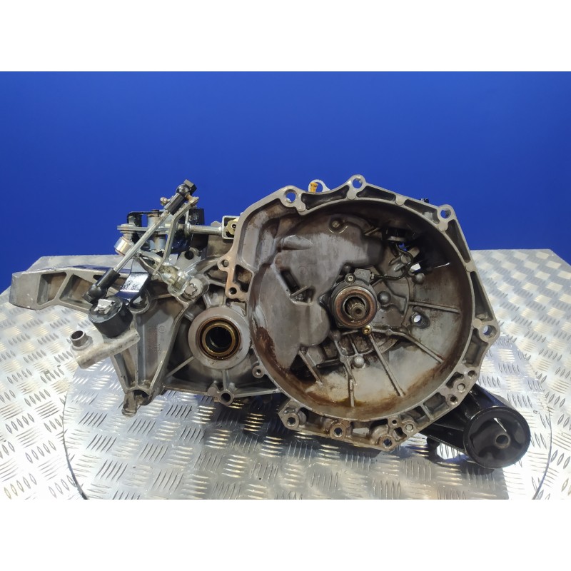 Recambio de caja cambios para opel zafira a 2.2 16v dti cat (y 22 dtr / l50) referencia OEM IAM 13104951  UM13104951