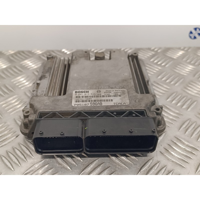 Recambio de centralita motor uce para jeep patriot 2.0 crd cat referencia OEM IAM 0281013845 1039S22786 P05187596AB