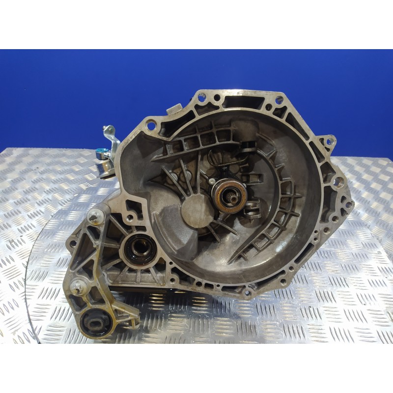 Recambio de caja cambios para opel corsa c 1.2 16v cat (z 12 xe / lw4) referencia OEM IAM Z12XE  