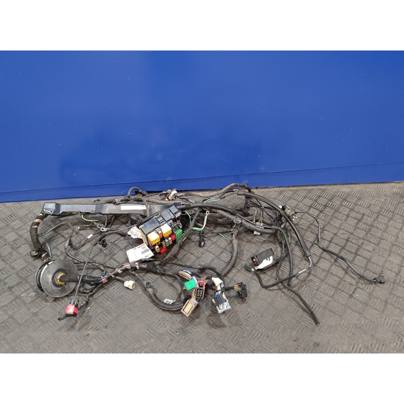 Recambio de instalacion electrica salpicadero para peugeot 208 1.2 12v e-vti referencia OEM IAM AC353309 10800066A9 452814602