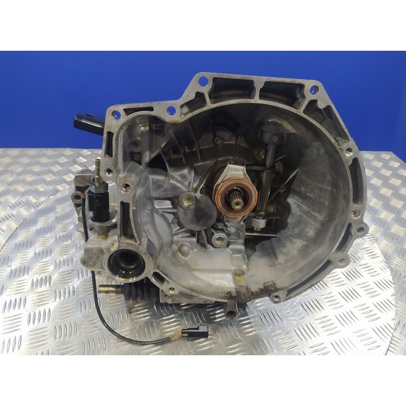 Recambio de caja cambios para ford escort berlina 1.6 referencia OEM IAM 96WT7F096  96WTCAD