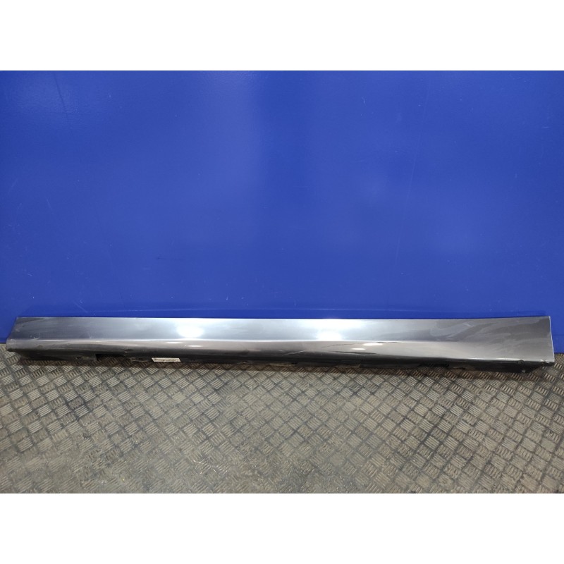 Recambio de faldon lateral para bmw serie 3 touring (e91) 2.0 16v diesel referencia OEM IAM 51777062297  E9022944911